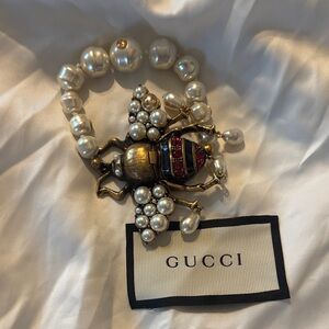 Gucci pearl crystal enamel bracelet